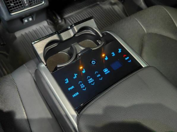 Toyota Camry VIII (XV70) Рестайлинг с пробегом 2021 года, цена 3 695 000 рублей, 85922 км, седан, Автокод Объявления