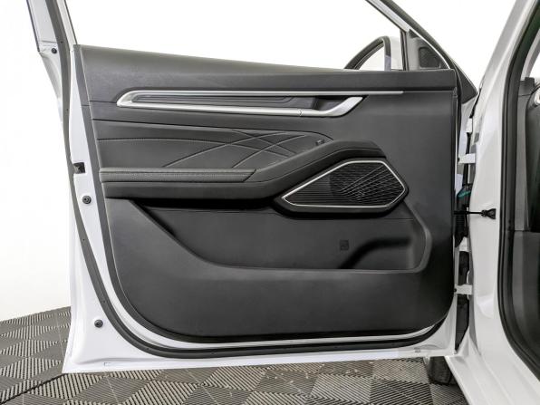 Geely Emgrand II с пробегом 2024 года, цена 1 865 000 рублей, 2900 км, седан, Автокод Объявления
