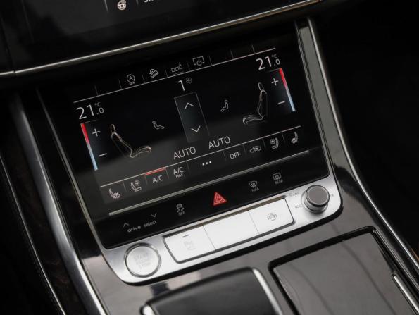 Audi Q8 I (4M) с пробегом 2019 года, цена 5 899 000 рублей, 108151 км, внедорожник, Автокод Объявления