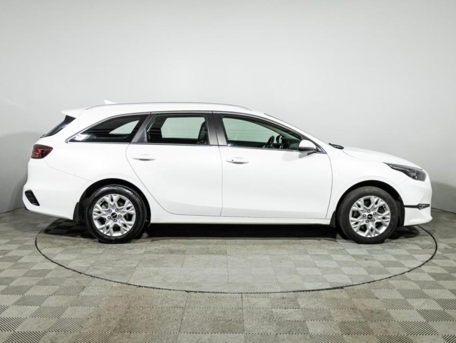 Kia Ceed III Рестайлинг Санкт-Петербург  - изображение 4