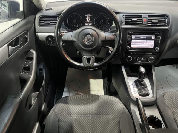 Volkswagen Jetta VI с пробегом 2013 года, цена 800 000 рублей, 234620 км, седан, Автокод Объявления