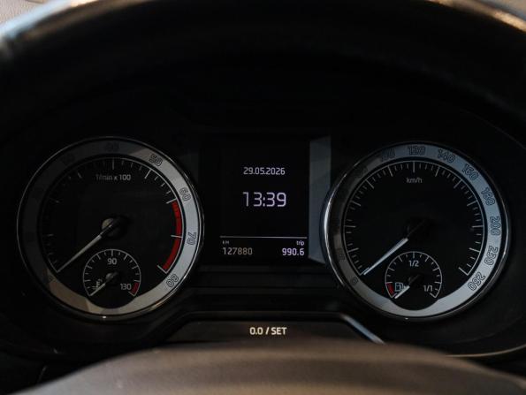 Skoda Octavia III (A7) Рестайлинг с пробегом 2017 года, цена 1 650 000 рублей, 128878 км, лифтбек, Автокод Объявления