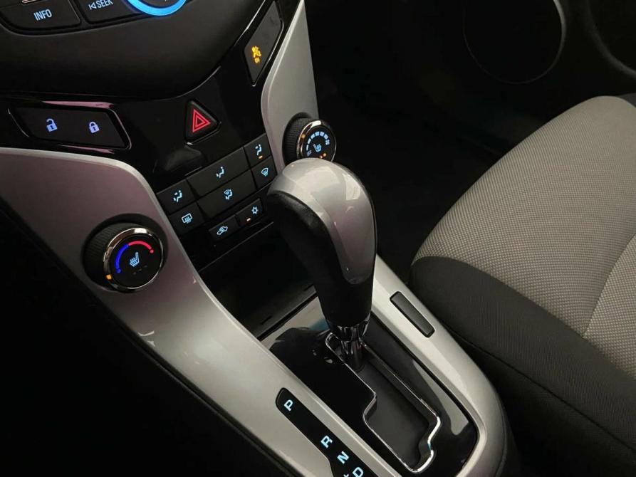 Chevrolet Cruze I Рестайлинг Псков  - изображение 15