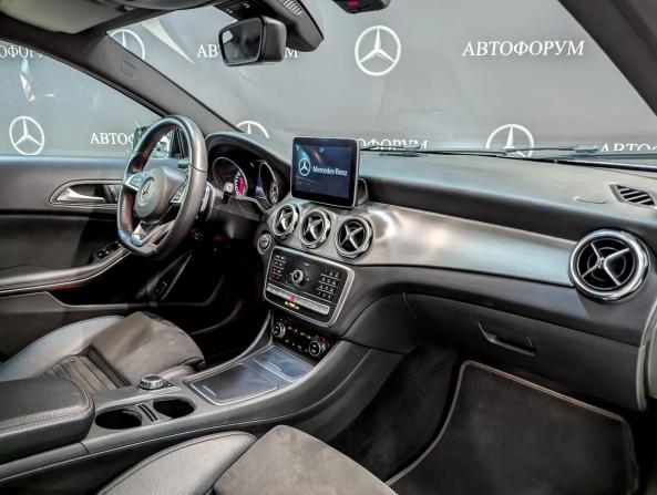 Mercedes-Benz GLA I (X156) Рестайлинг с пробегом 2018 года, цена 2 550 000 рублей, 95501 км, внедорожник, Автокод Объявления
