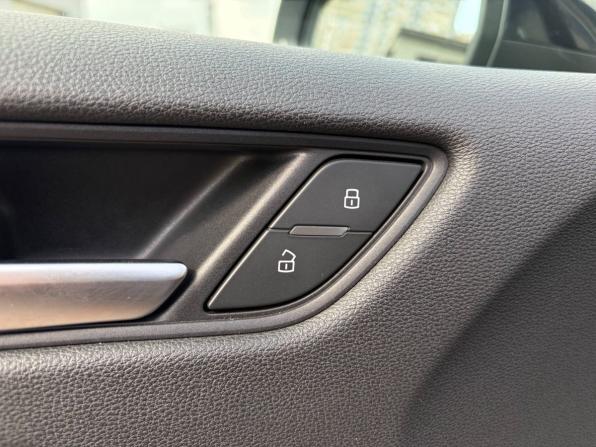 Audi A3 III (8V) с пробегом 2014 года, цена 1 525 000 рублей, 90480 км, седан, Автокод Объявления