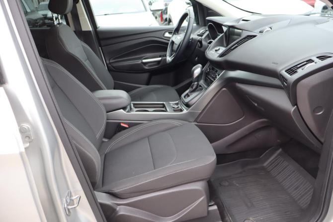 Ford Kuga II Рестайлинг с пробегом 2018 года, цена 1 599 000 рублей, 152000 км, внедорожник, Автокод Объявления