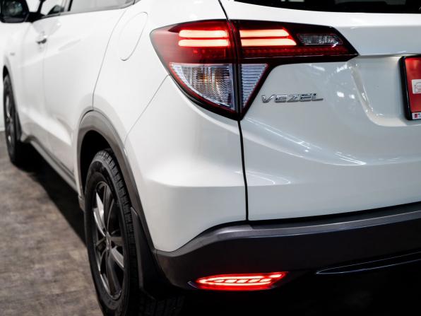 Honda Vezel I с пробегом 2014 года, цена 1 385 000 рублей, 163950 км, внедорожник, Автокод Объявления