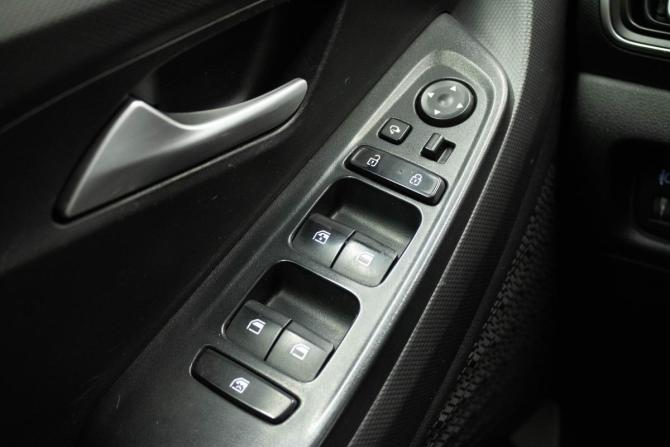 Hyundai Creta II с пробегом 2022 года, цена 1 880 000 рублей, 143500 км, внедорожник, Автокод Объявления