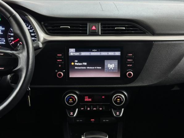 Kia Rio IV Рестайлинг с пробегом 2021 года, цена 1 740 000 рублей, 92638 км, хэтчбек, Автокод Объявления