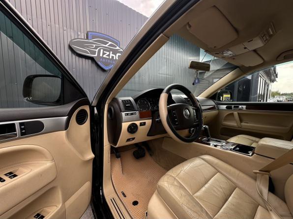 Volkswagen Touareg I Рестайлинг с пробегом 2006 года, цена 699 000 рублей, 265600 км, внедорожник, Автокод Объявления