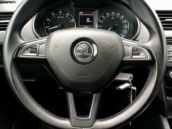 Skoda Octavia III (A7) с пробегом 2014 года, цена 1 400 000 рублей, 97800 км, лифтбек, Автокод Объявления