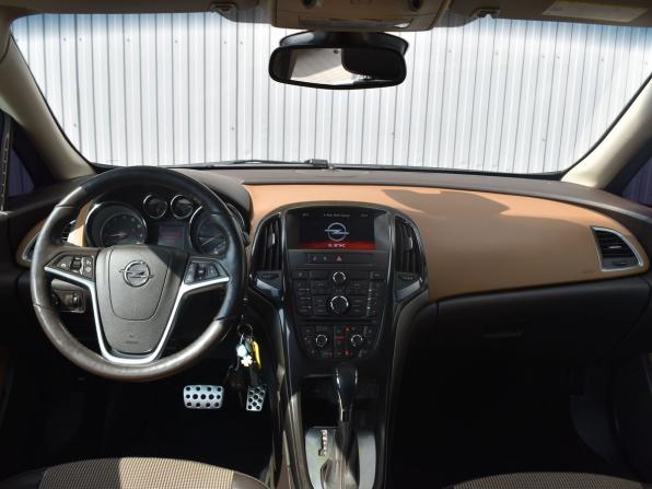 Opel Astra J Рестайлинг с пробегом 2014 года, цена 749 000 рублей, 167576 км, хэтчбек, Автокод Объявления