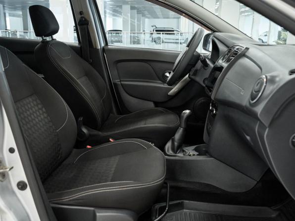 Renault Logan II с пробегом 2014 года, цена 482 000 рублей, 223511 км, седан, Автокод Объявления