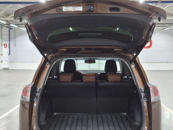 Toyota RAV4 IV (XA40) Рестайлинг с пробегом 2017 года, цена 2 650 000 рублей, 102442 км, внедорожник, Автокод Объявления