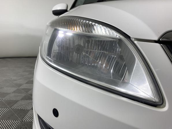 Skoda Roomster I Рестайлинг с пробегом 2014 года, цена 948 000 рублей, 49909 км, компактвэн, Автокод Объявления