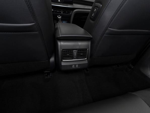 Toyota Camry IX (XV80) China Market с пробегом 2026 года, цена 4 400 000 рублей, 50 км, седан, Автокод Объявления