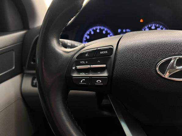 Hyundai Elantra VII (CN7) с пробегом 2020 года, цена 1 630 000 рублей, 95998 км, седан, Автокод Объявления