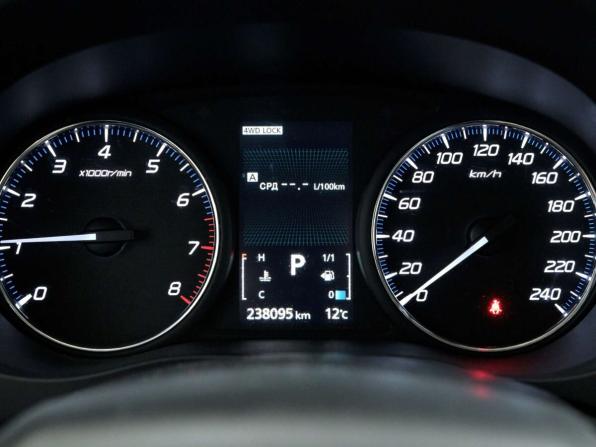 Mitsubishi Outlander III Рестайлинг 2 с пробегом 2015 года, цена 1 348 000 рублей, 238094 км, внедорожник, Автокод Объявления