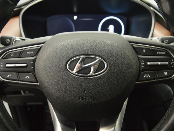 Hyundai Santa Fe IV Рестайлинг с пробегом 2021 года, цена 3 200 000 рублей, 136843 км, внедорожник, Автокод Объявления