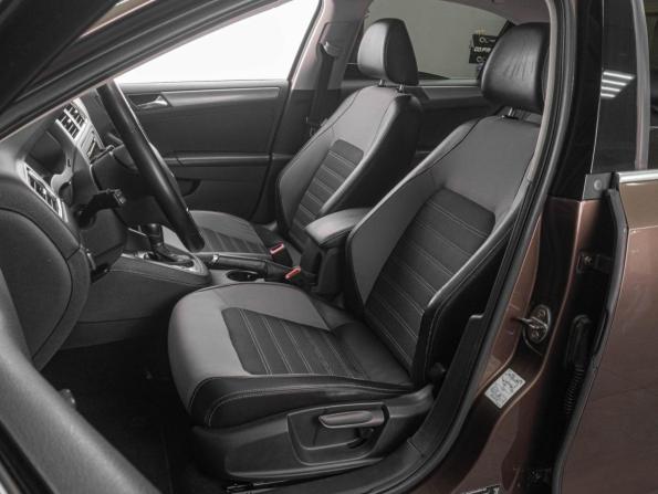 Volkswagen Jetta VI с пробегом 2011 года, цена 899 000 рублей, 259835 км, седан, Автокод Объявления