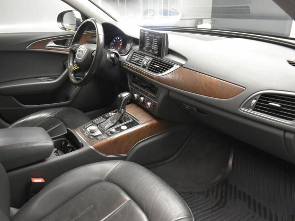 Audi A6 IV (C7) Рестайлинг с пробегом 2015 года, цена 1 520 000 рублей, 262000 км, седан, Автокод Объявления