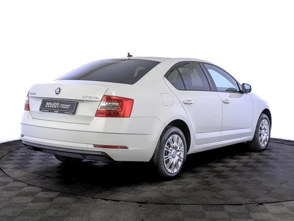 Skoda Octavia III (A7) Рестайлинг с пробегом 2019 года, цена 1 725 000 рублей, 107653 км, лифтбек, Автокод Объявления