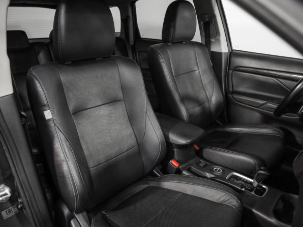 Mitsubishi Outlander III Рестайлинг 2 с пробегом 2016 года, цена 1 749 000 рублей, 194023 км, внедорожник, Автокод Объявления