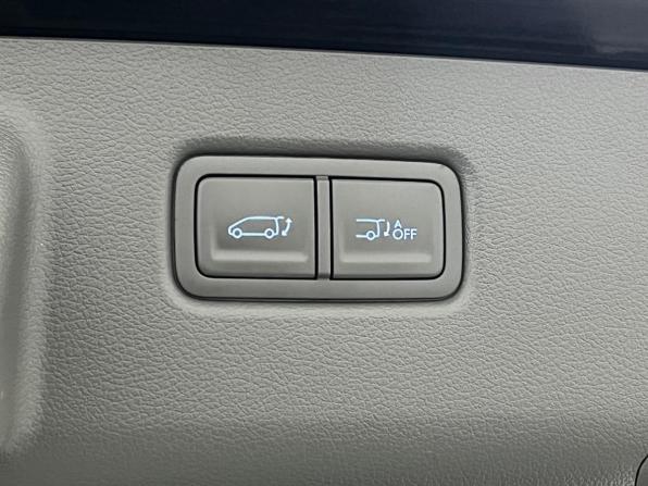 Hyundai Staria I с пробегом 2023 года, цена 5 850 000 рублей, 78093 км, минивэн, Автокод Объявления