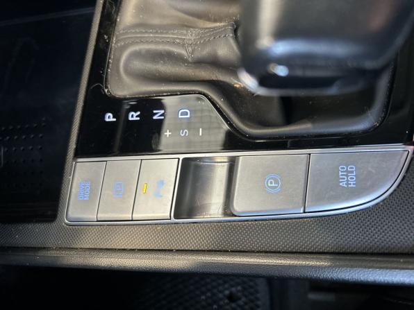 Hyundai Elantra VII (CN7) с пробегом 2022 года, цена 1 899 000 рублей, 71283 км, седан, Автокод Объявления