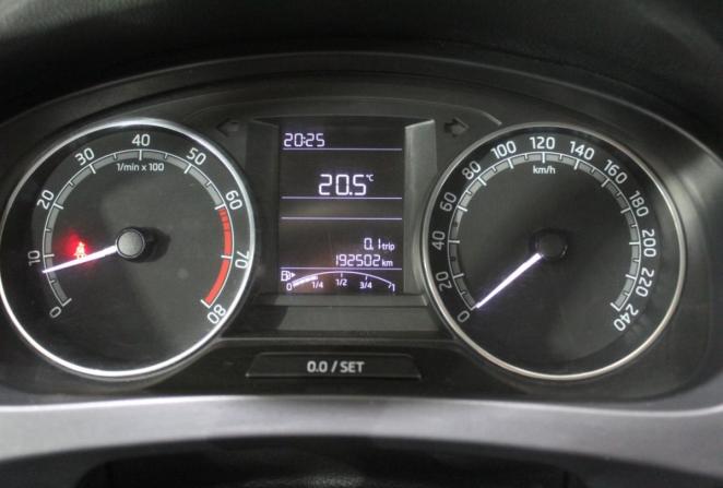 Skoda Rapid I Рестайлинг с пробегом 2018 года, цена 875 000 рублей, 192502 км, лифтбек, Автокод Объявления