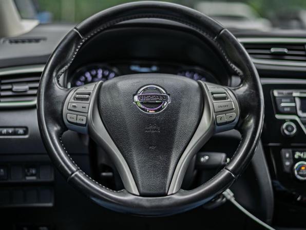 Nissan Qashqai II с пробегом 2017 года, цена 1 399 000 рублей, 195759 км, внедорожник, Автокод Объявления