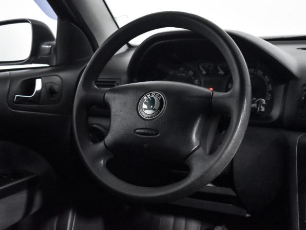 Skoda Octavia I (A4) Рестайлинг с пробегом 2009 года, цена 380 000 рублей, 260000 км, лифтбек, Автокод Объявления