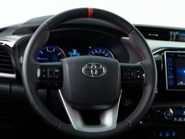 Toyota Hilux VIII с пробегом 2015 года, цена 3 398 999 рублей, 151600 км, offers.body_type.unknown, Автокод Объявления