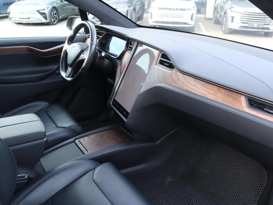 Tesla Model X I Москва  - изображение 10