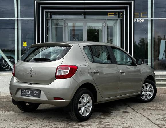 Renault Sandero II Рестайлинг с пробегом 2020 года, цена 1 240 000 рублей, 107526 км, хэтчбек, Автокод Объявления