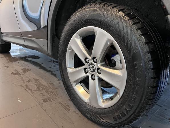 Toyota RAV4 IV (XA40) с пробегом 2015 года, цена 1 900 000 рублей, 240886 км, внедорожник, Автокод Объявления