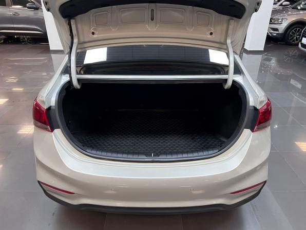 Hyundai Solaris II с пробегом 2018 года, цена 1 545 000 рублей, 89195 км, седан, Автокод Объявления