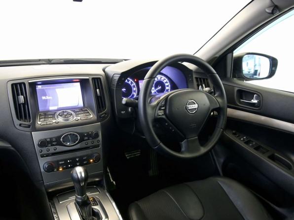Nissan Skyline XII (V36) Рестайлинг с пробегом 2011 года, цена 1 250 000 рублей, 295142 км, седан, Автокод Объявления