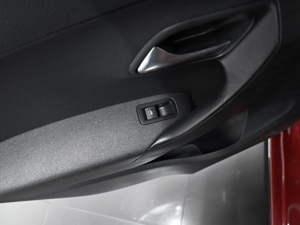 Volkswagen Polo V с пробегом 2011 года, цена 745 000 рублей, 211551 км, седан, Автокод Объявления