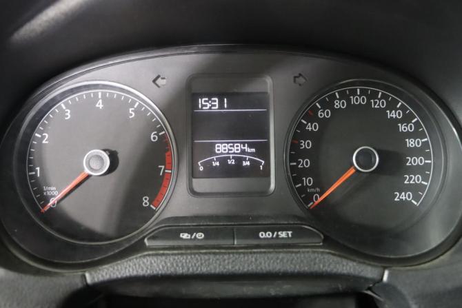 Volkswagen Polo V Рестайлинг с пробегом 2018 года, цена 1 399 990 рублей, 88056 км, седан, Автокод Объявления
