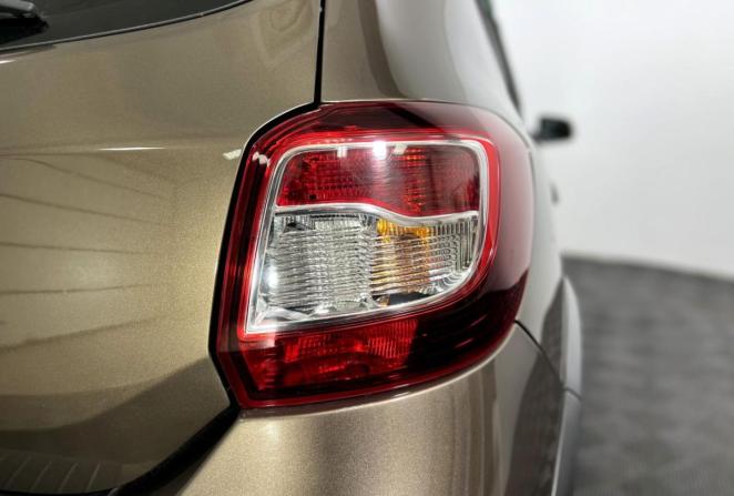 Renault Sandero II Рестайлинг с пробегом 2019 года, цена 1 250 000 рублей, 102398 км, хэтчбек, Автокод Объявления