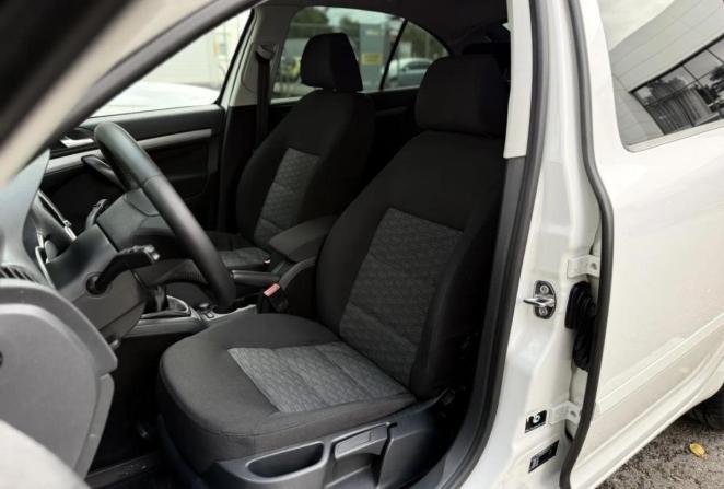 Skoda Octavia II (A5) Рестайлинг с пробегом 2012 года, цена 990 000 рублей, 123600 км, лифтбек, Автокод Объявления