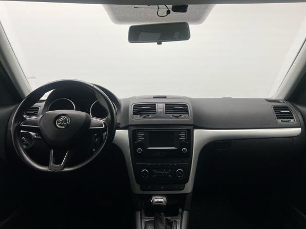 Skoda Yeti I Рестайлинг с пробегом 2015 года, цена 1 149 000 рублей, 216000 км, внедорожник, Автокод Объявления