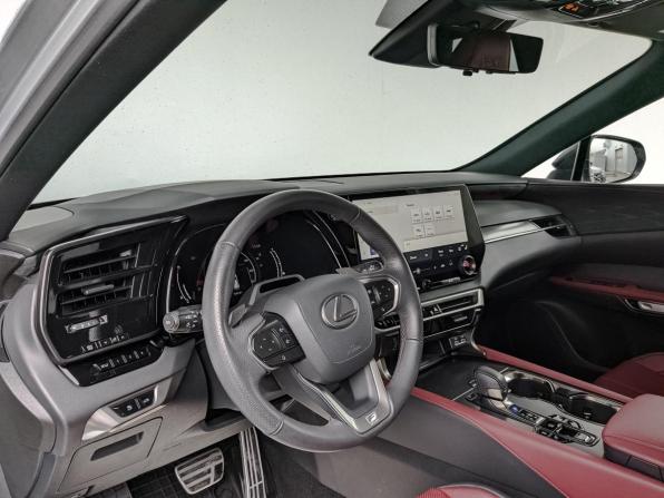 Lexus RX V с пробегом 2023 года, цена 8 025 000 рублей, 37434 км, внедорожник, Автокод Объявления