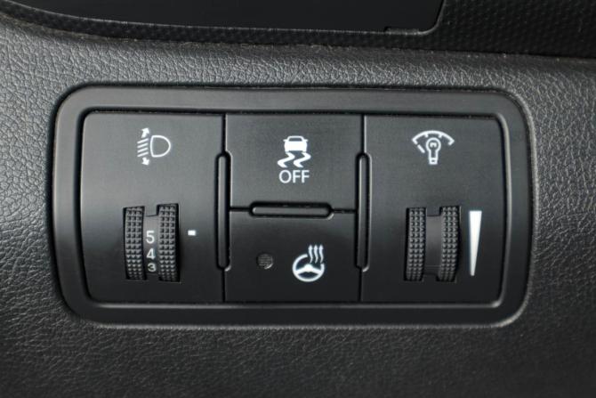 Hyundai Solaris I с пробегом 2013 года, цена 899 000 рублей, 198000 км, седан, Автокод Объявления