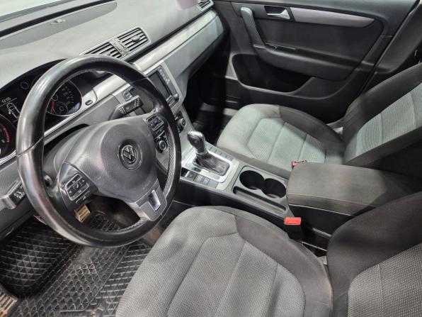 Volkswagen Passat B7 с пробегом 2011 года, цена 900 000 рублей, 120000 км, универсал, Автокод Объявления