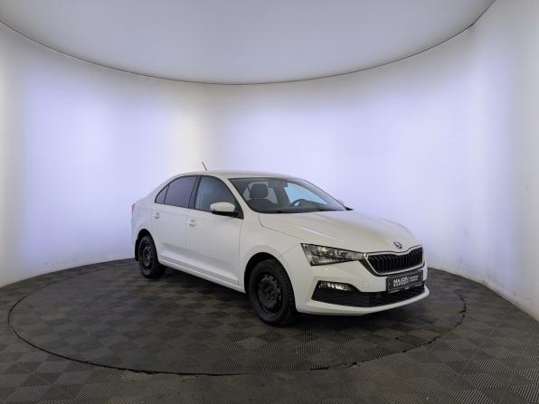 Skoda Rapid II с пробегом 2021 года, цена 1 300 000 рублей, 154473 км, лифтбек, Автокод Объявления