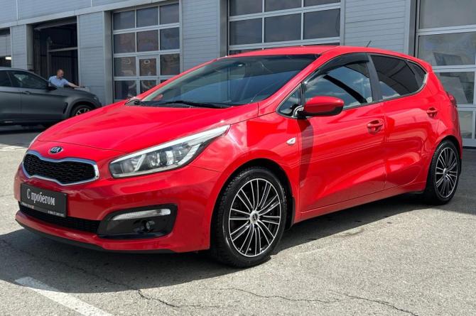 Kia Ceed II Рестайлинг с пробегом 2016 года, цена 1 230 000 рублей, 153000 км, хэтчбек, Автокод Объявления