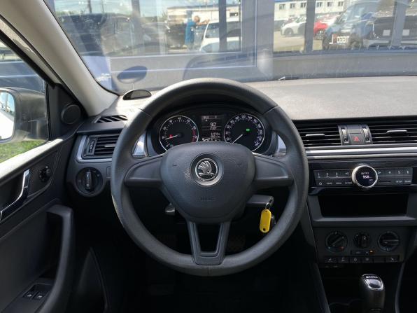 Skoda Rapid I с пробегом 2017 года, цена 1 159 000 рублей, 105009 км, лифтбек, Автокод Объявления