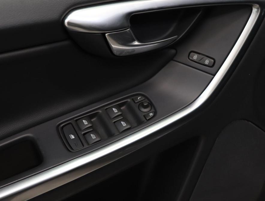 Volvo XC60 I Рестайлинг Санкт-Петербург  - изображение 19